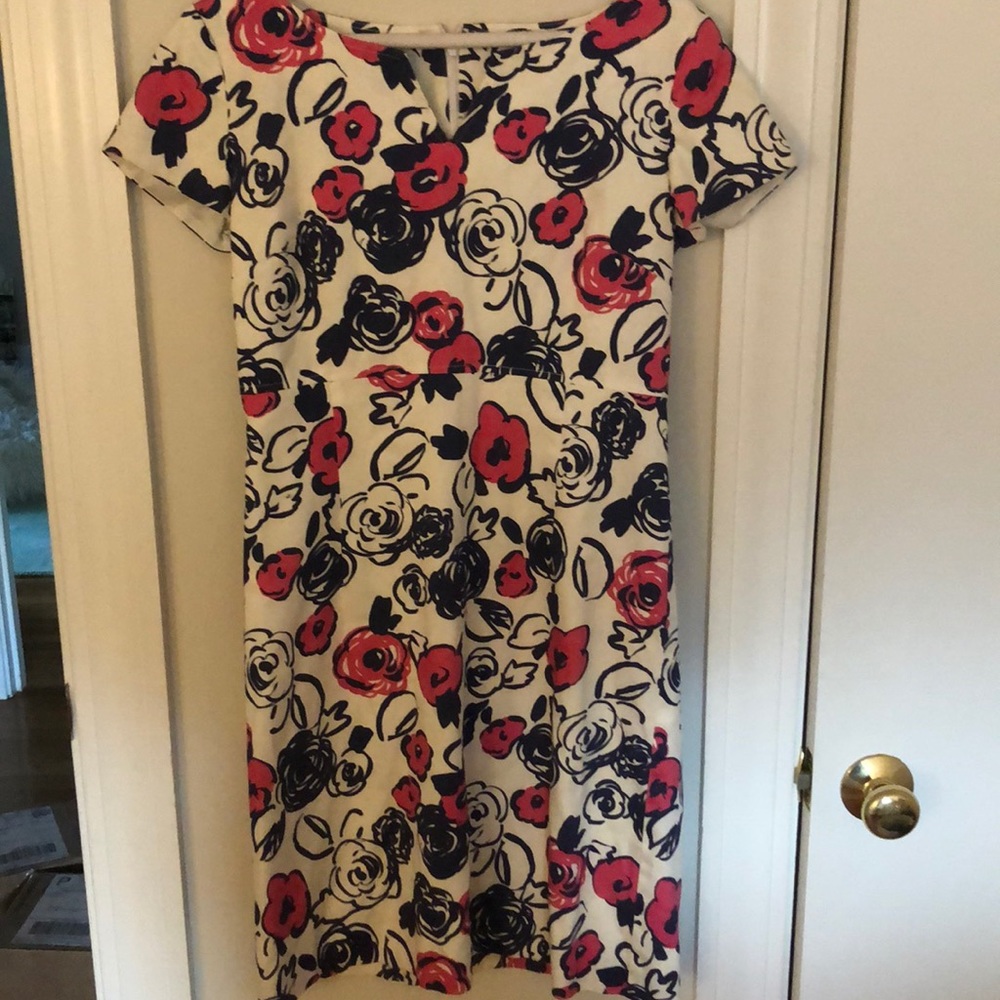 Sara Campbell Floral dress🌸🌺